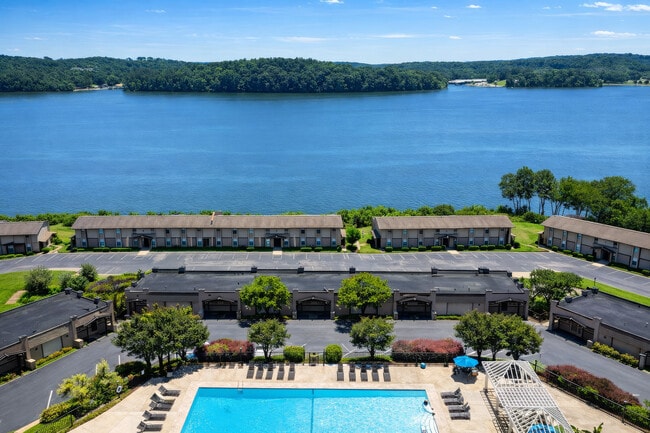 Reserve At Lakeshore