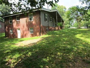 3413 Lakeland Rd in Gainesville, GA - Building Photo - Building Photo