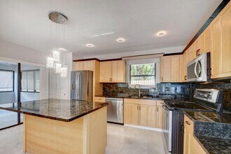 6170 Serene Run in Lake Worth, FL - Building Photo - Building Photo