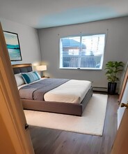 57 Laird Dr, Unit 57 Laird Dr in Bristol, CT - Building Photo - Building Photo