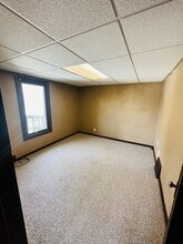 1022 Birchmont Dr NE in Bemidji, MN - Foto de edificio - Building Photo