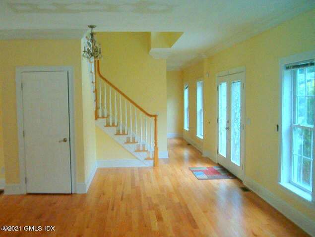 24 Buena Vista Dr in Greenwich, CT - Building Photo - Building Photo