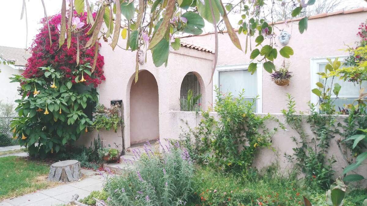 2839 S Rimpau Blvd in Los Angeles, CA - Foto de edificio