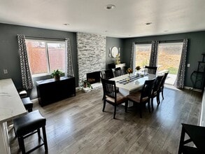 362 Raymor Ave in Corona, CA - Building Photo - Building Photo