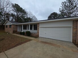3011 Deerfield Rd NW in Huntsville, AL - Building Photo