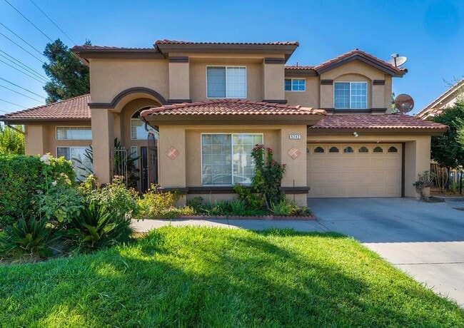 property at 5742 W Palo Alto Ave