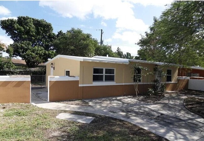 property at 706 NE 4th Ave