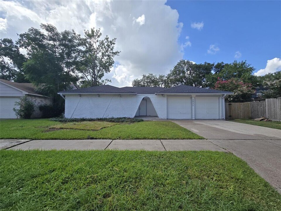 4835 Owens Creek Ln in Spring, TX - Building Photo