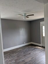 3808 W 8th St, Unit 2 in Cincinnati, OH - Building Photo - Building Photo