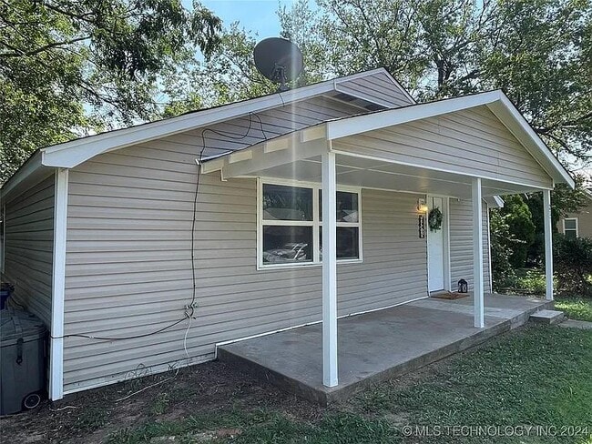 217 E 8th St in Cushing, OK - Building Photo - Building Photo
