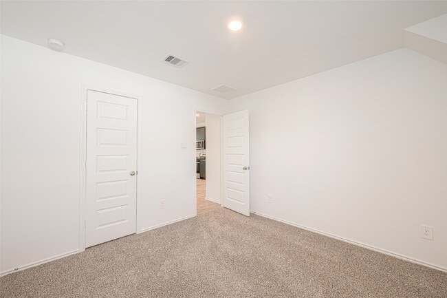 property at 2731 Willow Gulch Wy