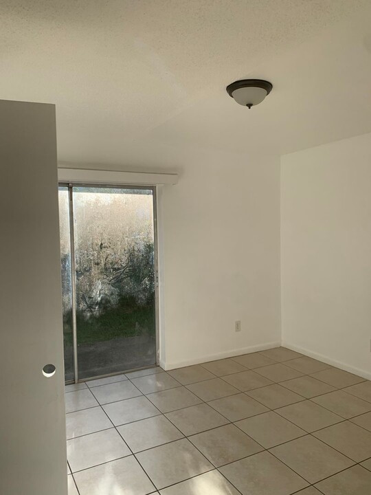 575 13th Pl in Vero Beach, FL - Building Photo