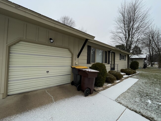 1412 Keck Ave in Weston, WI - Foto de edificio - Building Photo