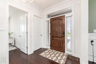 5962 Laurel Ln in Delaware, OH - Building Photo - Building Photo