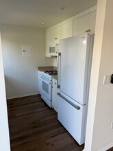 7861 Clay Avenue in Huntington Beach, CA - Building Photo - Building Photo