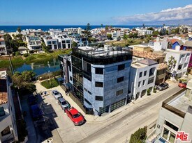 5115 Vía Donte in Marina Del Rey, CA - Building Photo