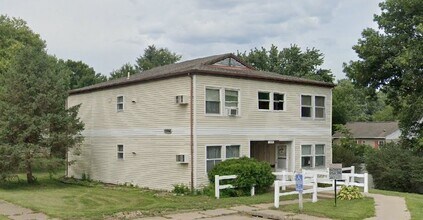 1405 N Bayberry Ct in Chillicothe, IL - Building Photo - Building Photo