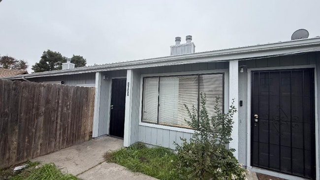 2537 Gareth Cir in Stockton, CA - Foto de edificio - Building Photo