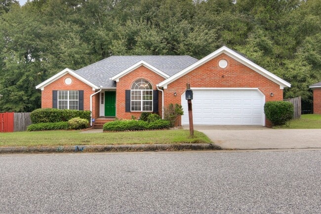 817 Stoneview Dr in Grovetown, GA - Building Photo - Building Photo
