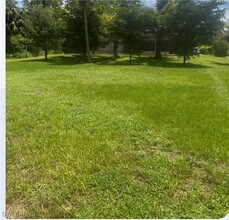 333 5th St SW in Naples, FL - Building Photo - Building Photo