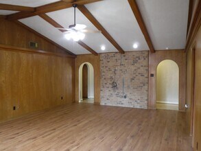 5122 Laurel Creek Way in Houston, TX - Building Photo - Building Photo