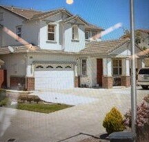 2257 Maho Bay Cir in Pittsburg, CA - Building Photo