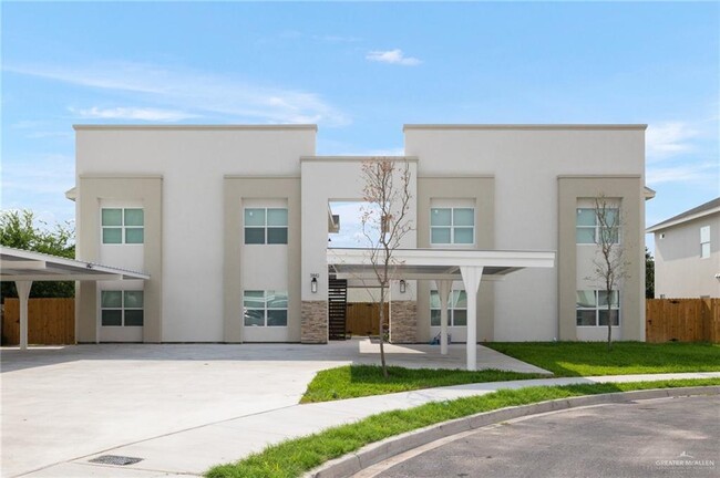 property at 3842 N Mezcal Dr