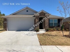 12917 NW 4th Terrace in Yukon, OK - Building Photo