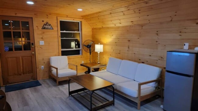 140 Paquette Cir in Carroll, NH - Building Photo - Building Photo