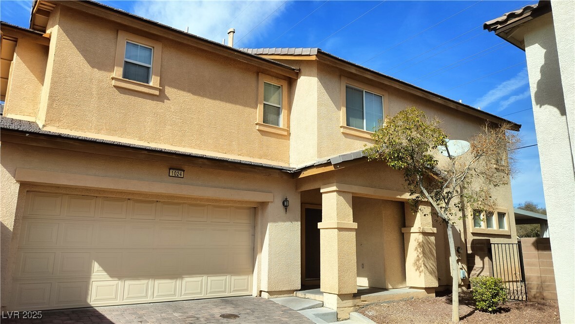 1024 Appaloosa Hills Ave in North Las Vegas, NV - Building Photo