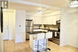 3888 Duke of York Blvd in Mississauga, ON - Building Photo - Building Photo