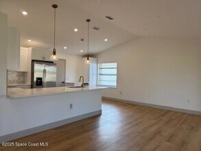 1239 Van Tassell Trail NE in Palm Bay, FL - Building Photo - Building Photo