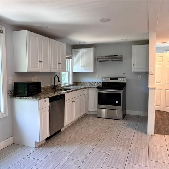 100 Broad St in North Attleborough, MA - Building Photo - Building Photo