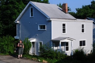 41 Sylvia Ave, Unit #2