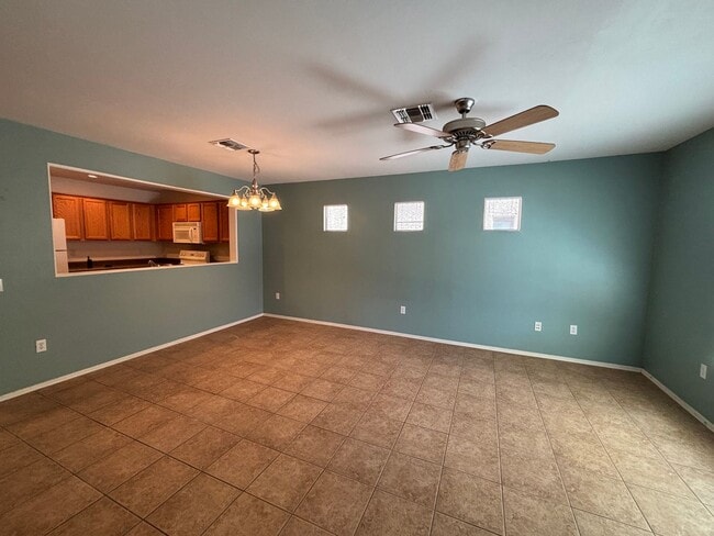 6028 S Sweet Birch Ln in Tucson, AZ - Building Photo - Building Photo