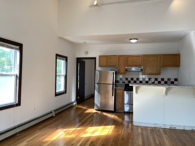 9 Shepard St, Unit 8 Shepard unit 1