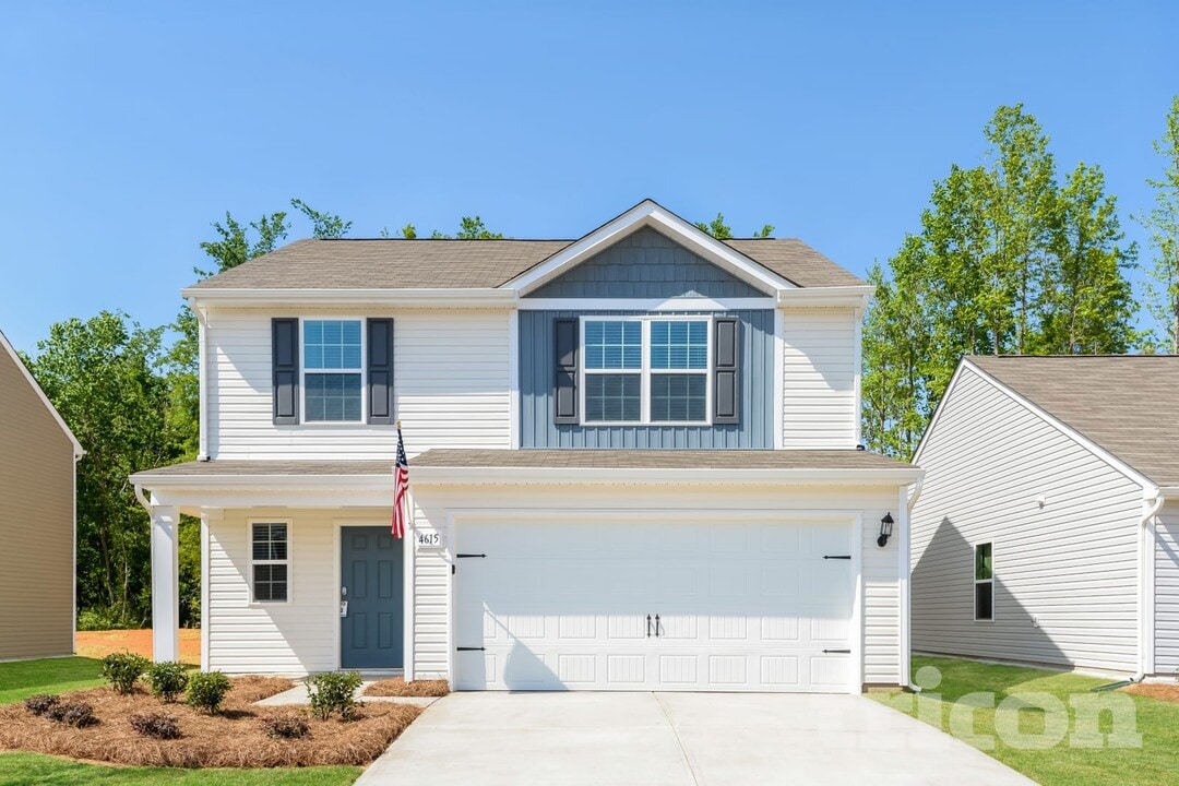 4615 Hazelburn Dr in Greensboro, NC - Building Photo