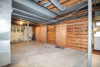 3036 Carskaddon Ave, Unit #2 in Toledo, OH - Building Photo - Building Photo