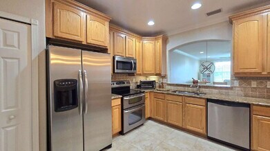 3344 Dandolo Cir in Cape Coral, FL - Building Photo - Building Photo
