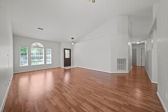 26 Maize Meadow Pl in Spring, TX - Building Photo - Building Photo