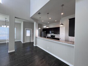 422 Creekside Curve in New Braunfels, TX - Building Photo - Building Photo