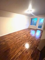 4451 Midvale Ave N in Seattle, WA - Building Photo