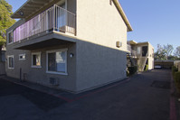 Laurel Palms in Lakeside, CA - Foto de edificio - Building Photo