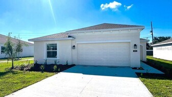 413 SINGING SANDS in Lake Wales, FL - Building Photo