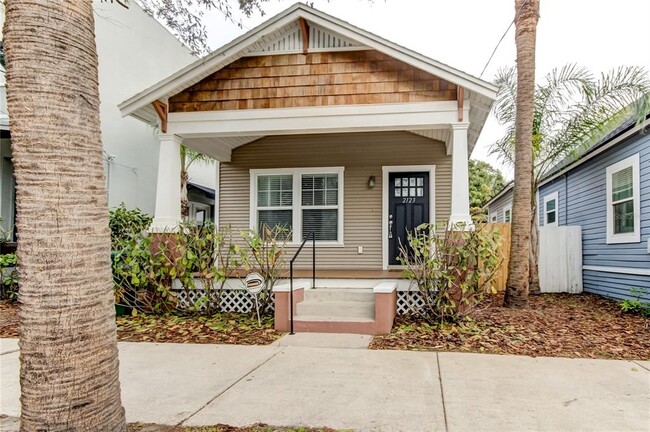 property at 2123 W Spruce St