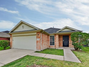 8563 Chaletford Dr in Houston, TX - Building Photo - Building Photo