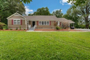 1857 E Holmes Rd in Memphis, TN - Building Photo