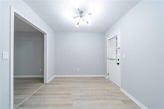 690 Bellemeade Dr SW in Marietta, GA - Building Photo - Building Photo