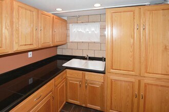 113 E Taylor Run Pkwy in Alexandria, VA - Building Photo - Building Photo