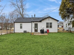 506 E 21st St S in Newton, IA - Building Photo - Building Photo